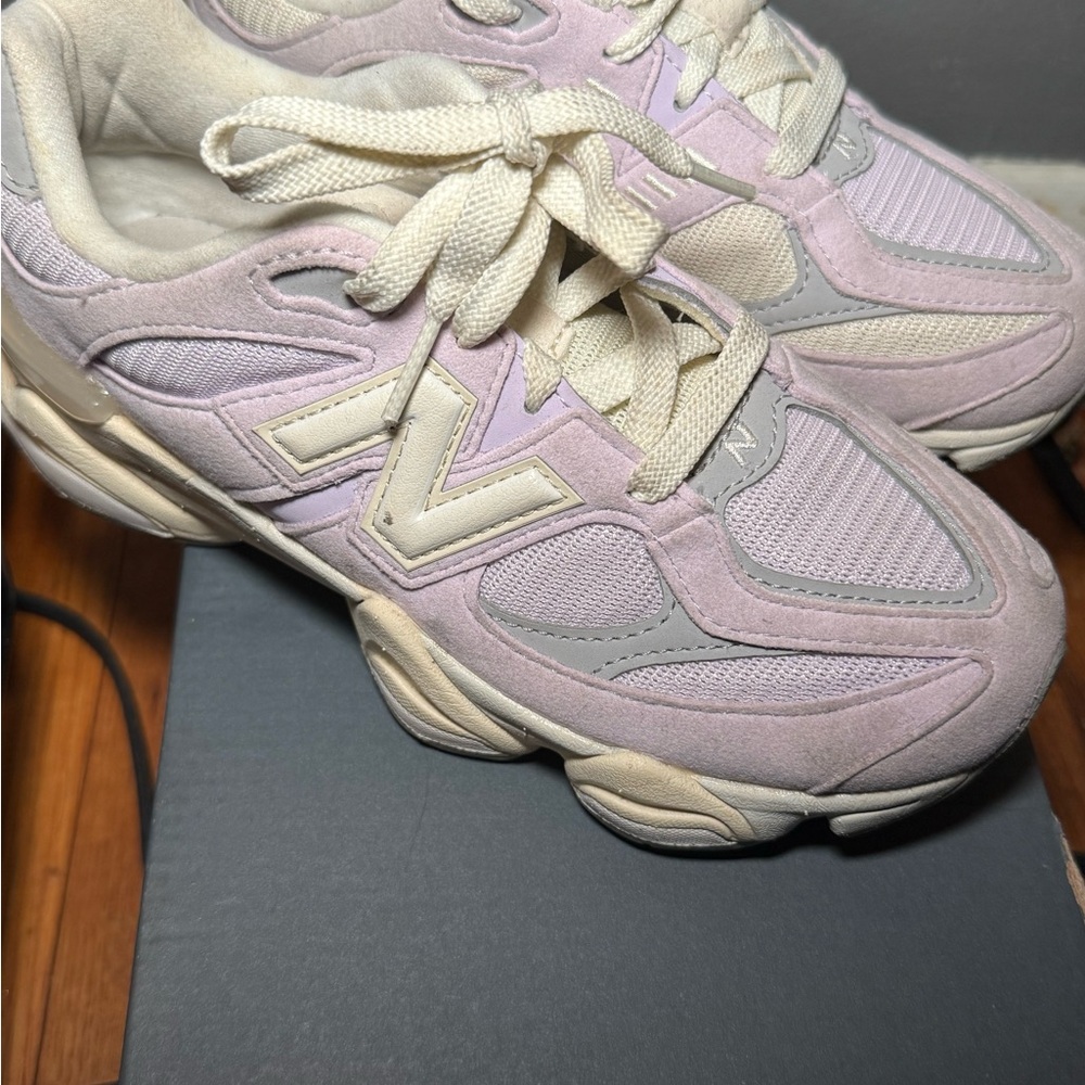 New Balance Kids Sneakers in Pastel Purple and Cream